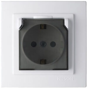 GEYER Πρίζα σούκο με καπάκι nilson 24111020
